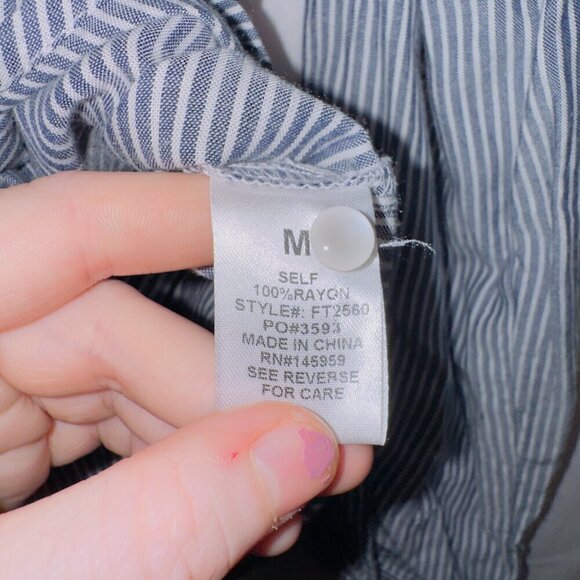 Dress Forum Blue White Striped Long Sleeve Button Up Tie Front Shirt size medium - Picture 6 of 7